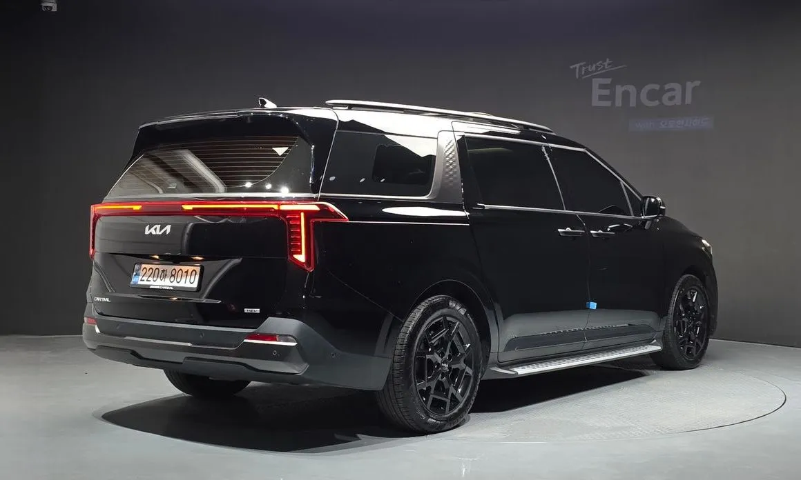 Kia Carnival — фото 10