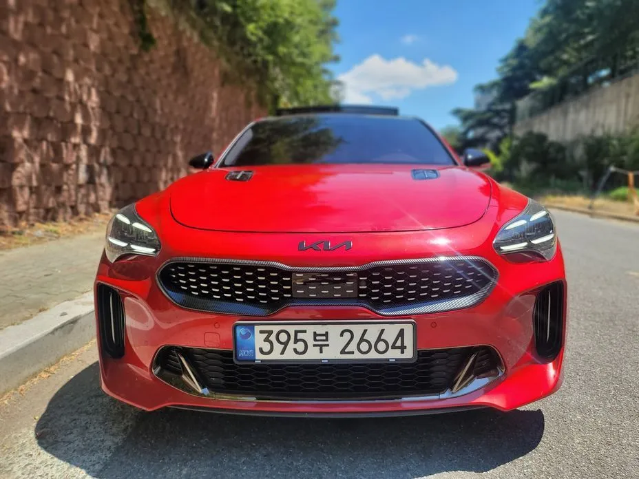 Kia Stinger — фото 1