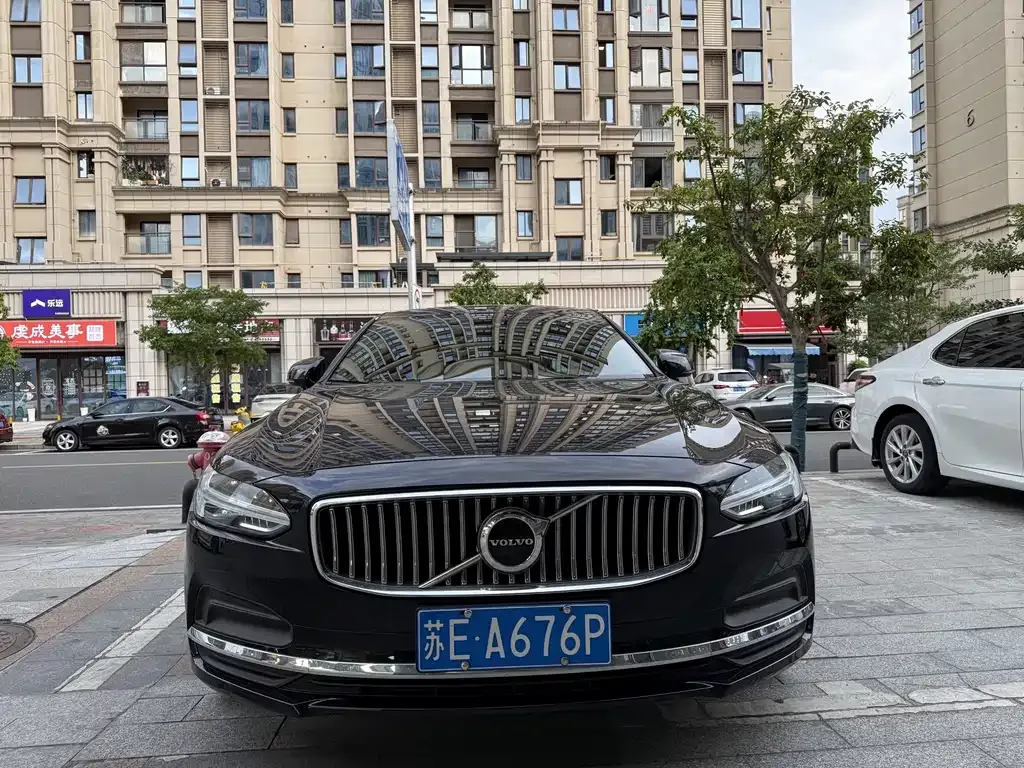Volvo S90 — фото 9