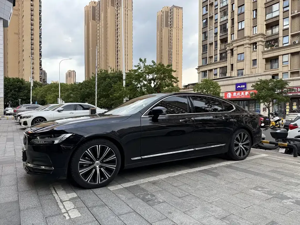 Volvo S90 — фото 8