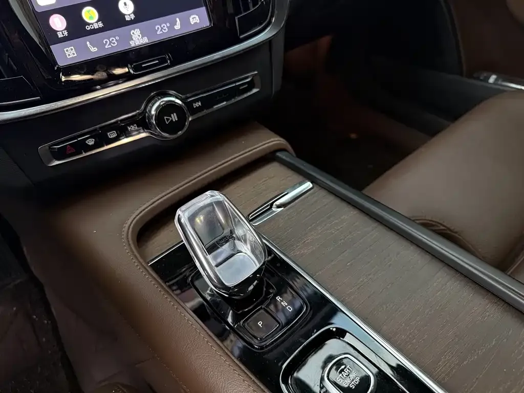 Volvo S90 — фото 2