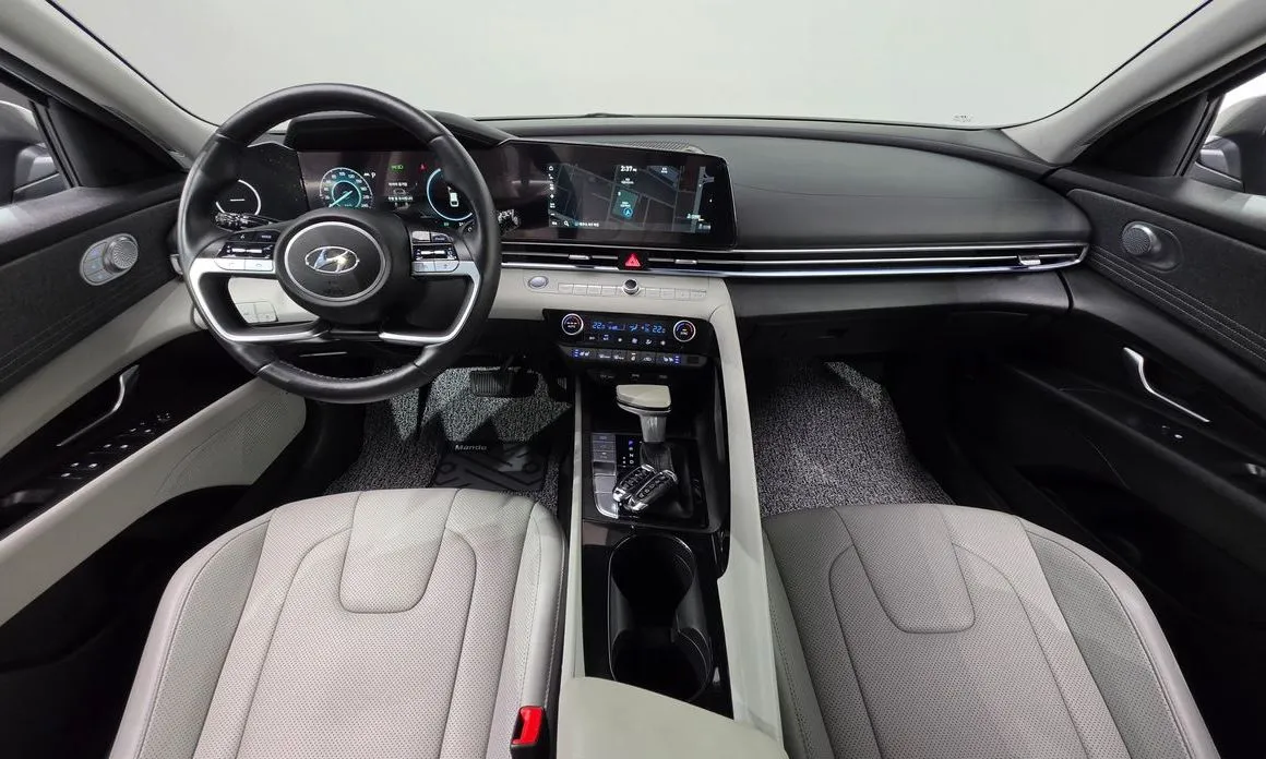 Hyundai AVANTE — фото 5