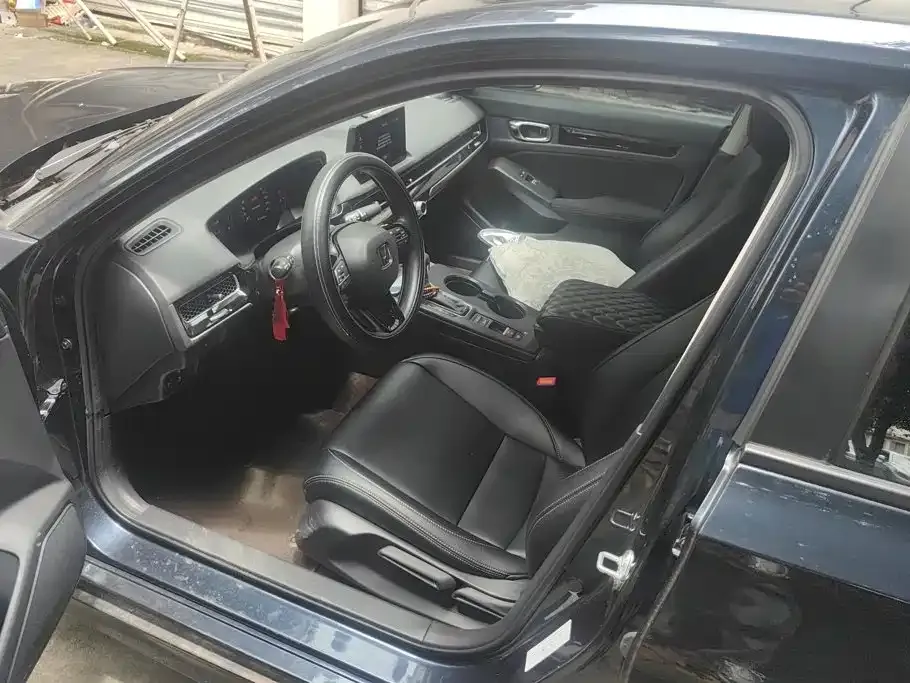 Honda Civic — фото 8