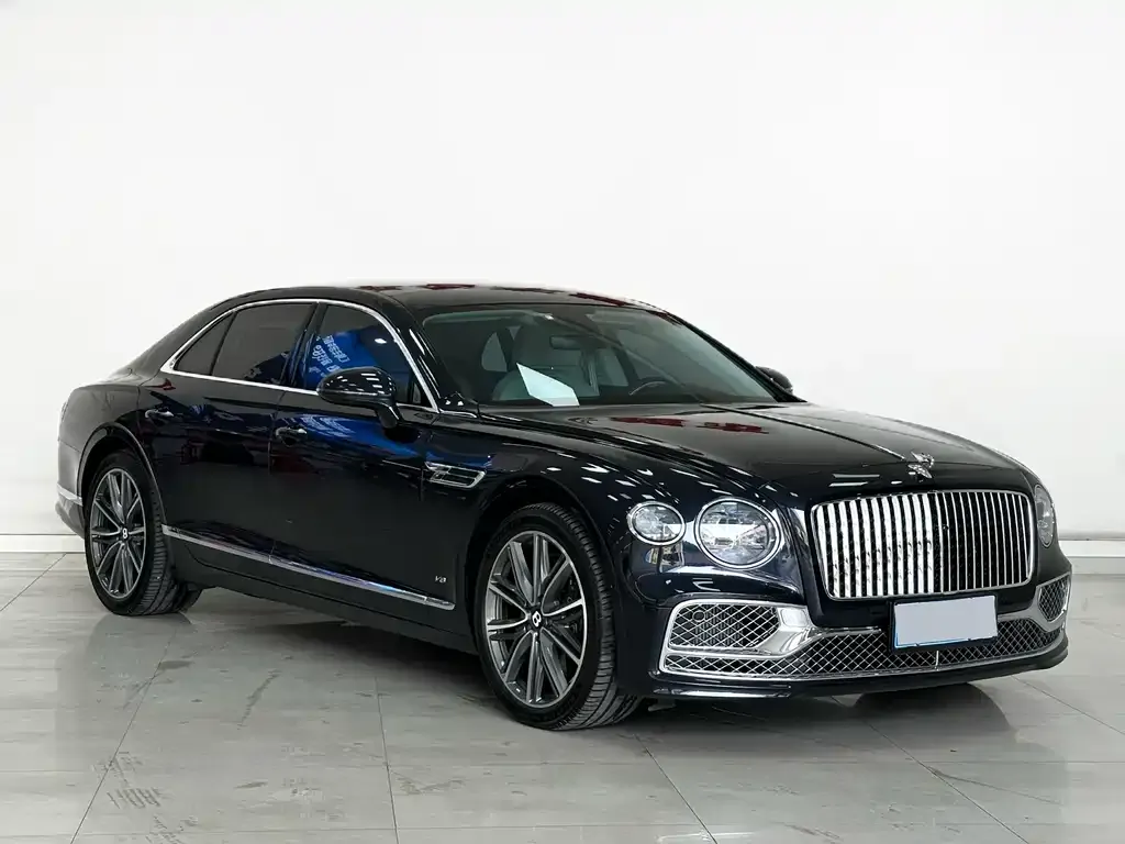 Bentley Flying Spur — фото 10