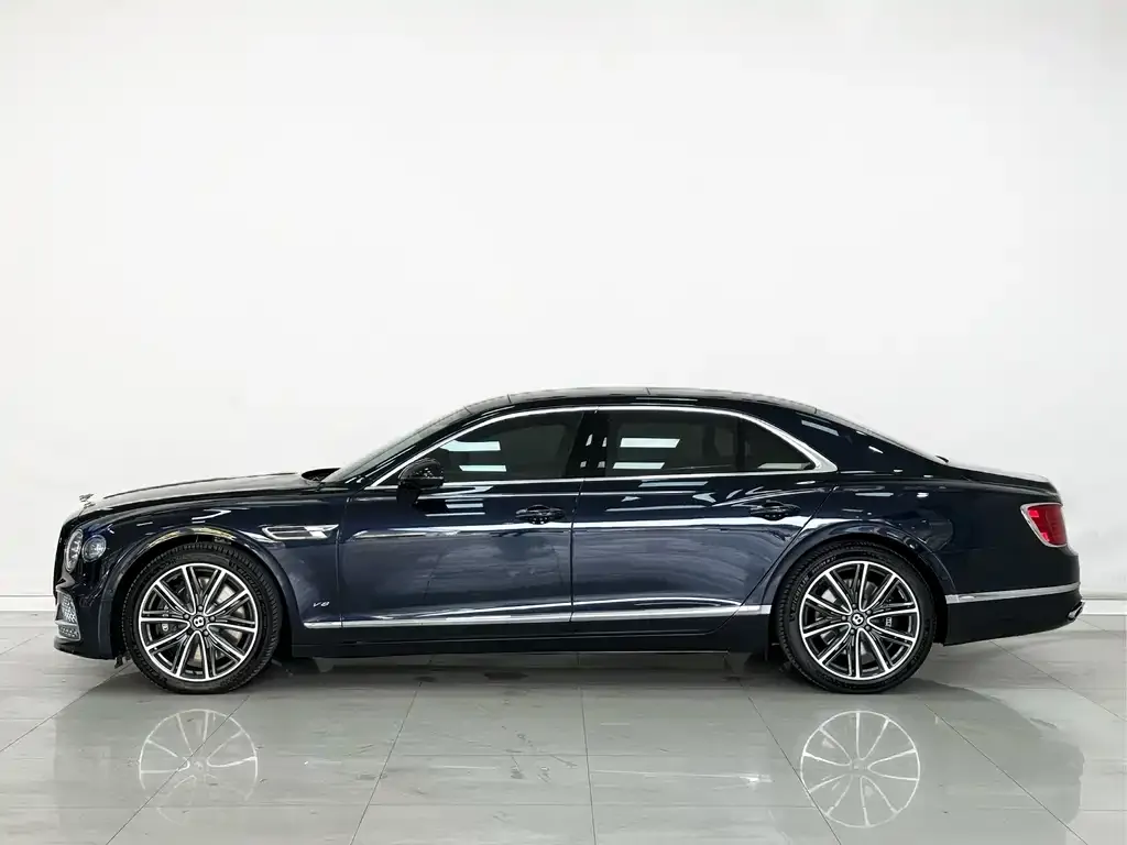 Bentley Flying Spur — фото 9