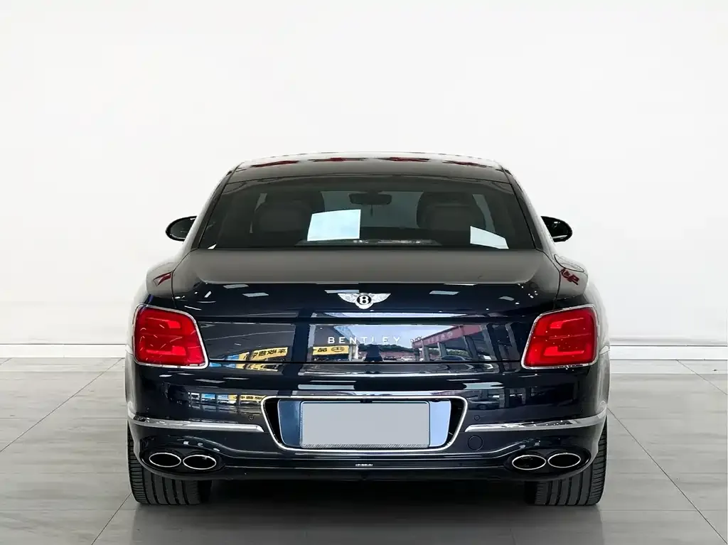 Bentley Flying Spur — фото 4