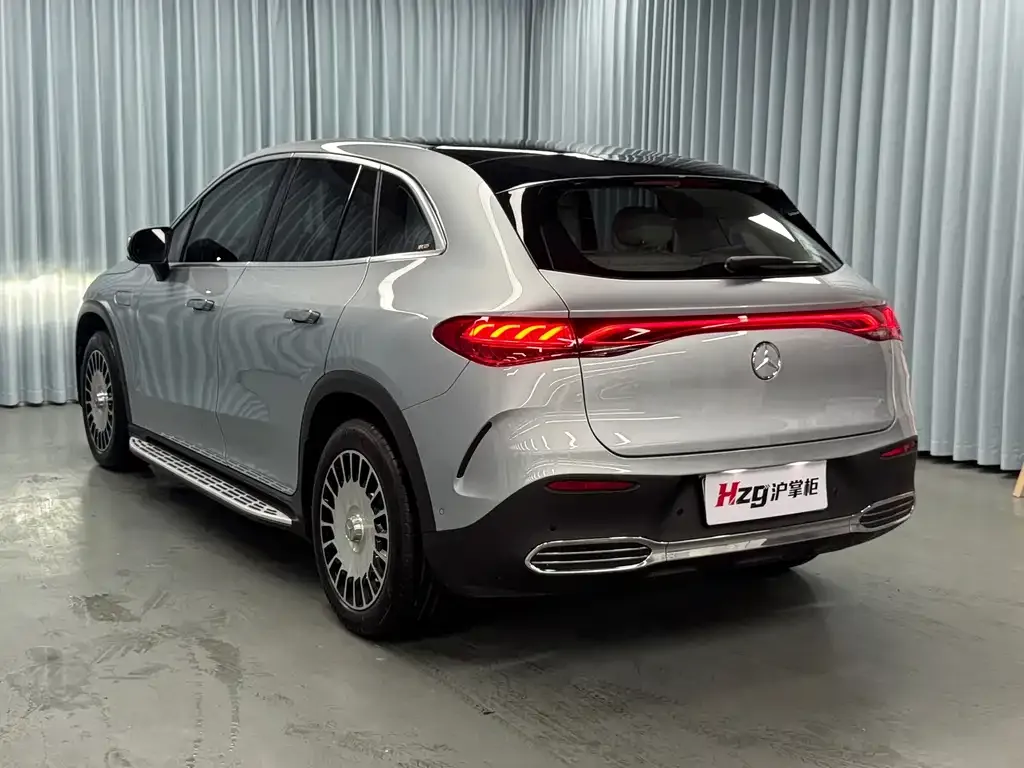 Mercedes-Benz EQE SUV — фото 2