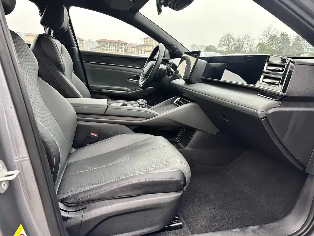 BYD Qin L — фото 2