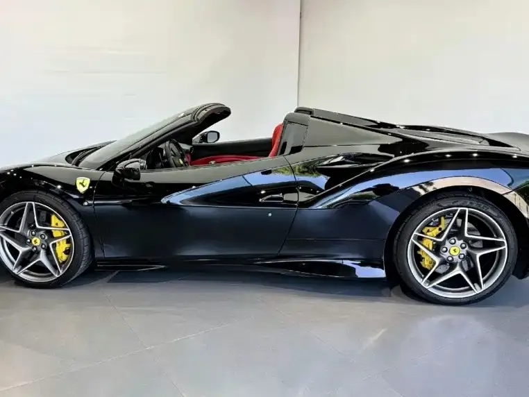 Ferrari F8 — фото 2