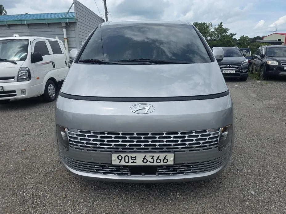 Hyundai Staria — фото 3