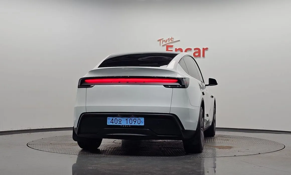 Tesla Model Y — фото 4