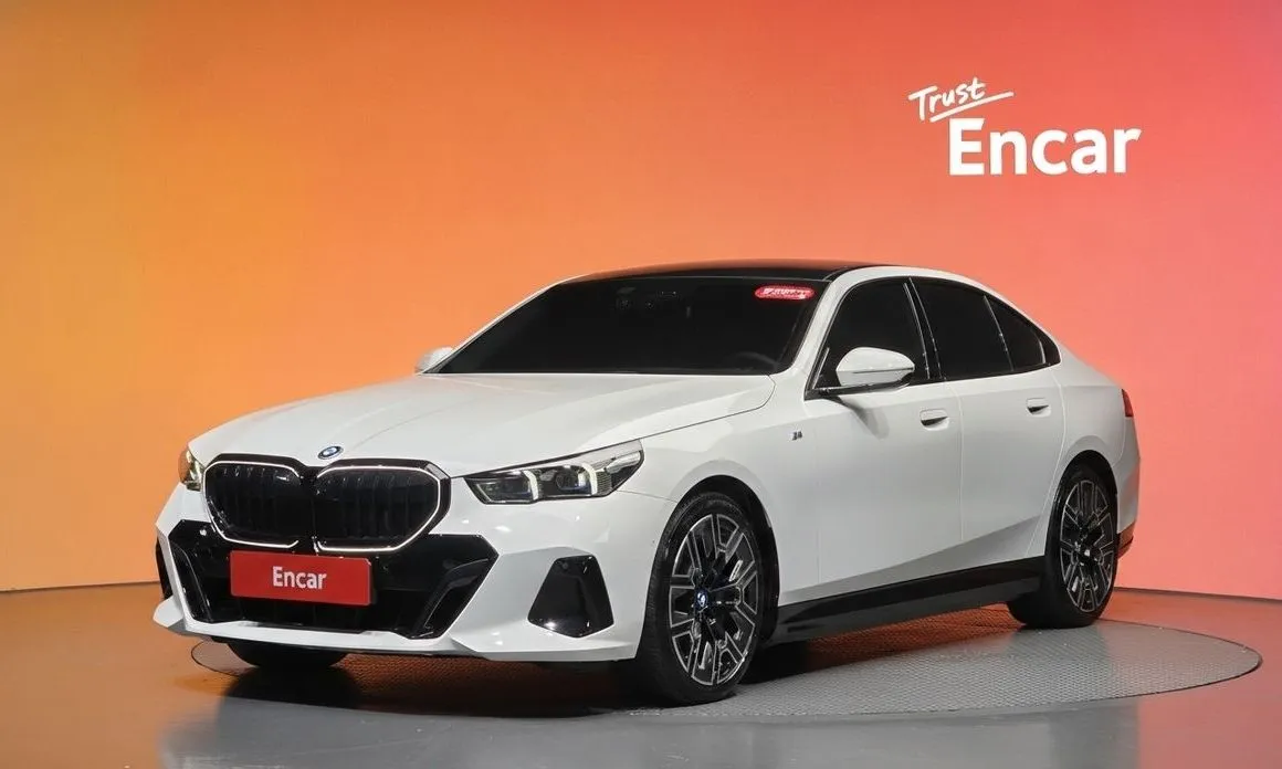 BMW i5 — фото 1