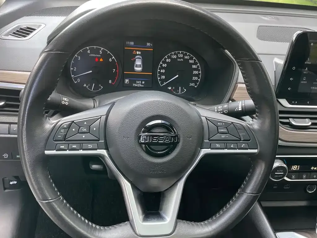 Nissan Teana — фото 4