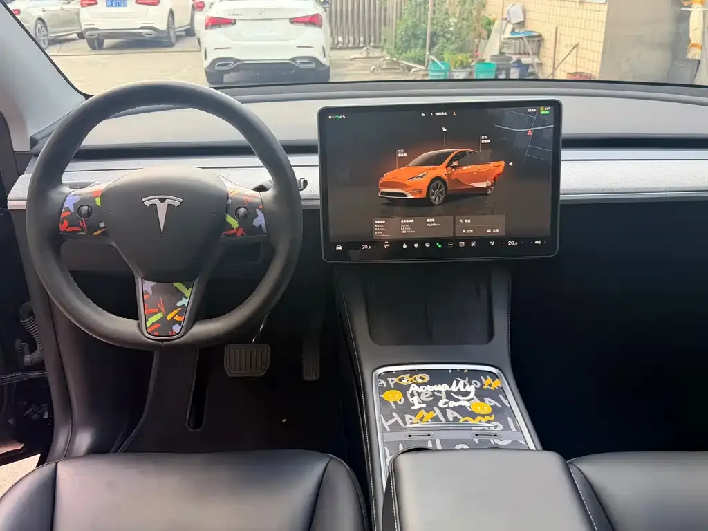 Tesla Model Y — фото 3