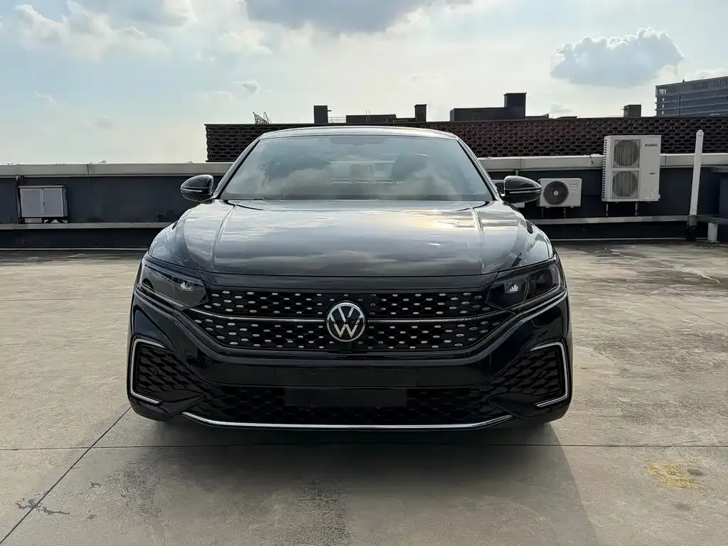 Volkswagen Passat — фото 7