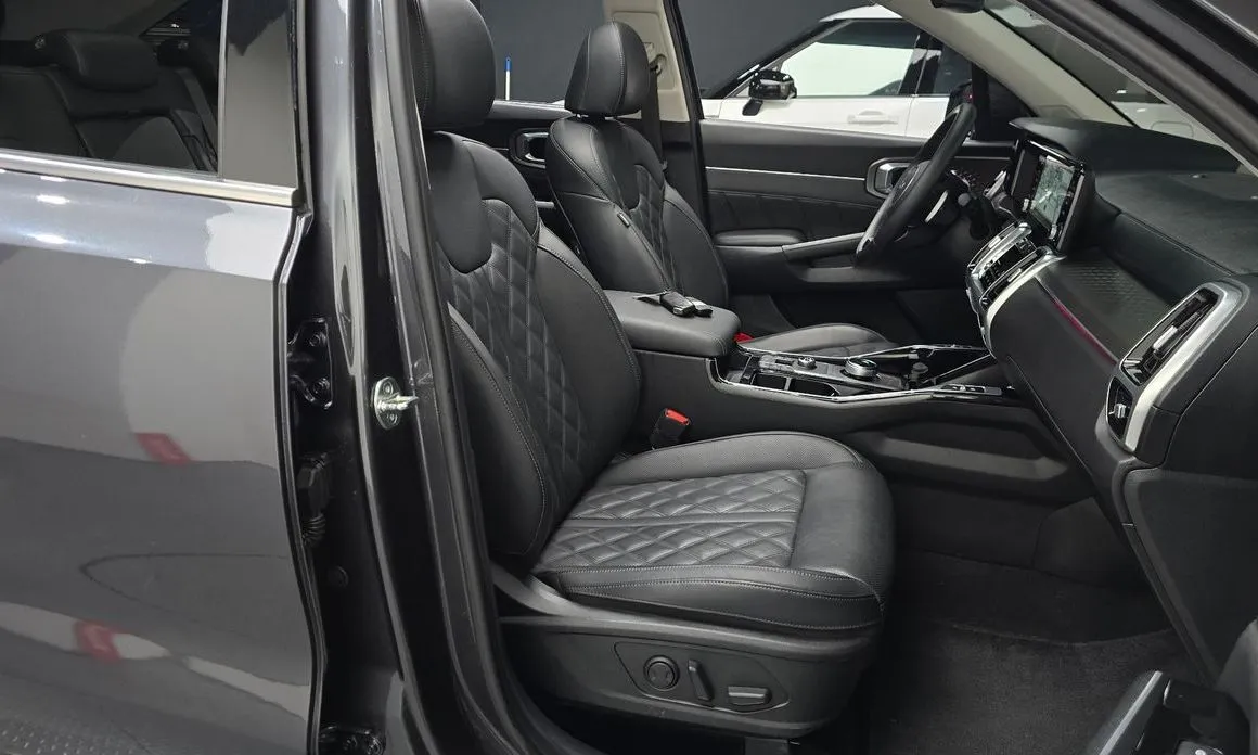 Kia Sorento — фото 10