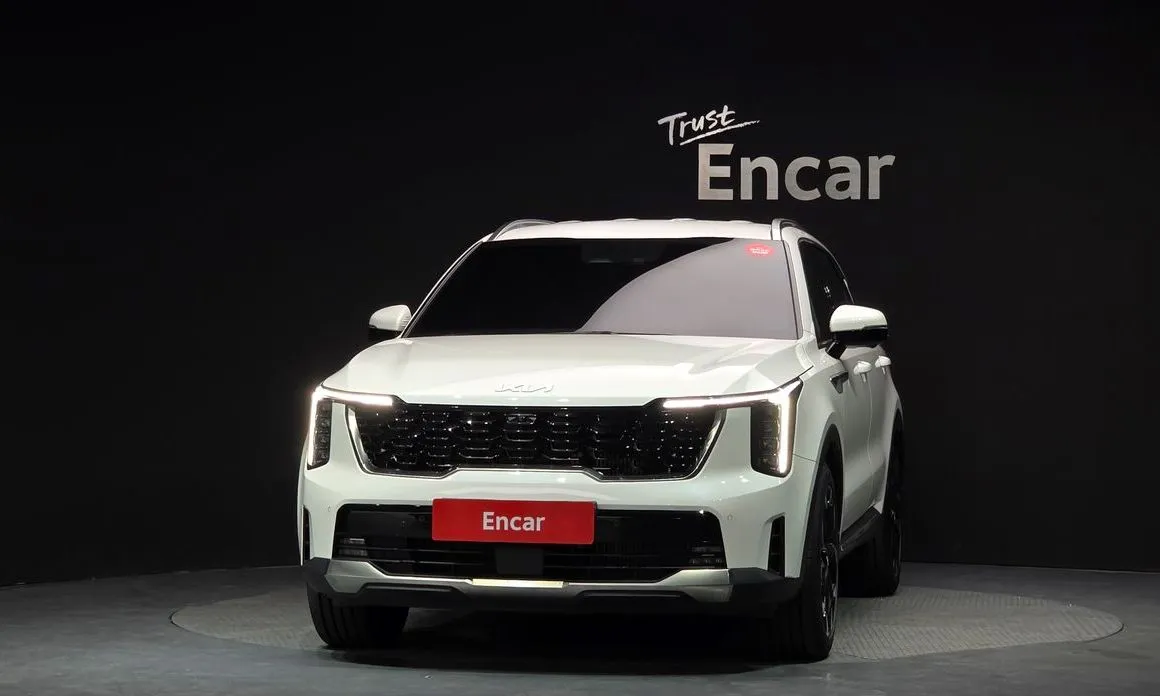 Kia Sorento — фото 6