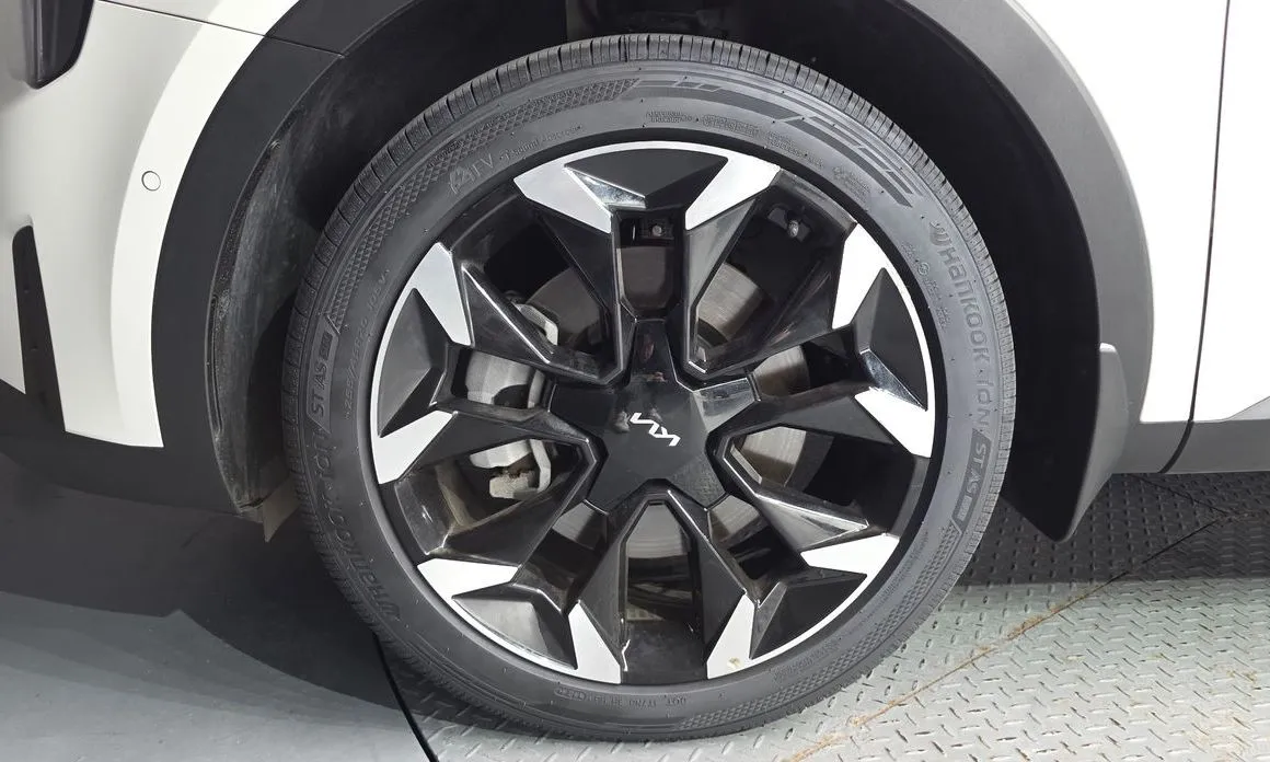 Kia Sorento — фото 7