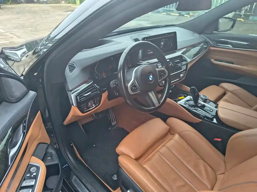BMW 6 Series GT — фото 10