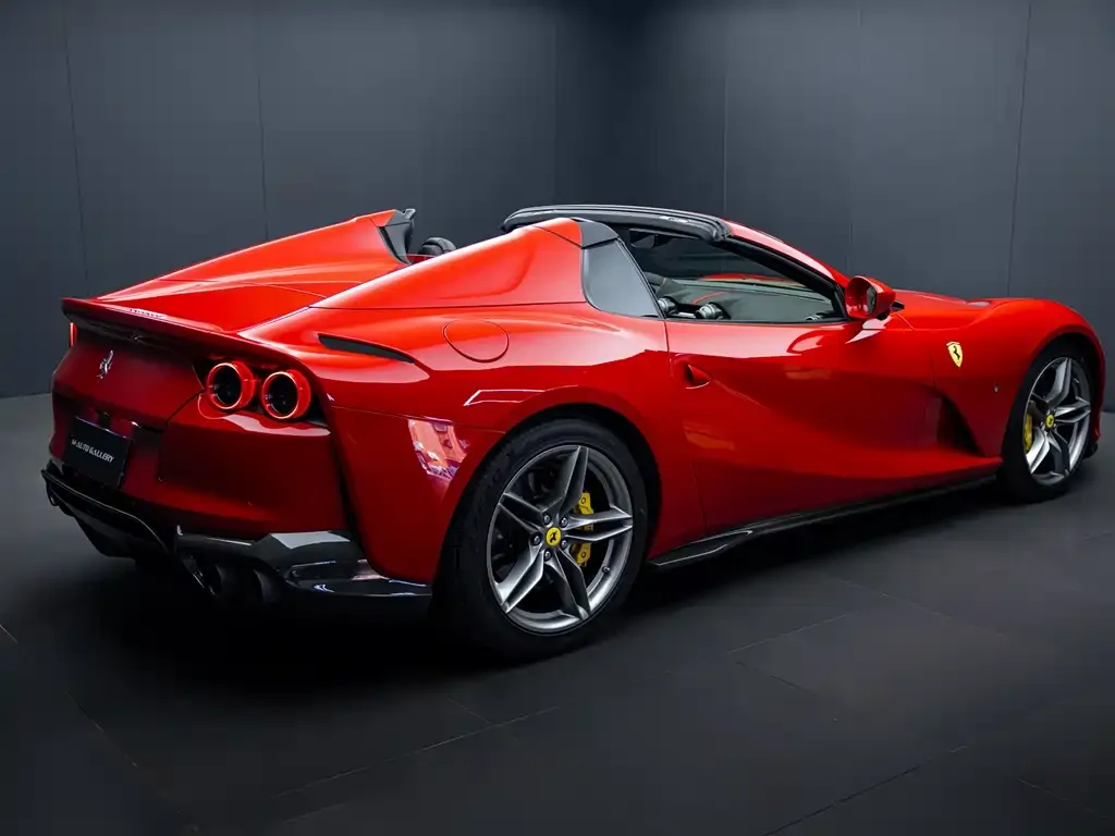 Ferrari 812 — фото 9