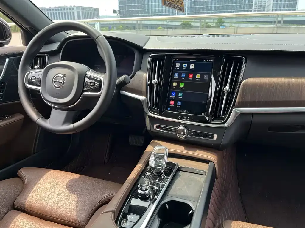 Volvo S90 — фото 7