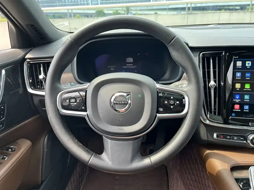 Volvo S90 — фото 2