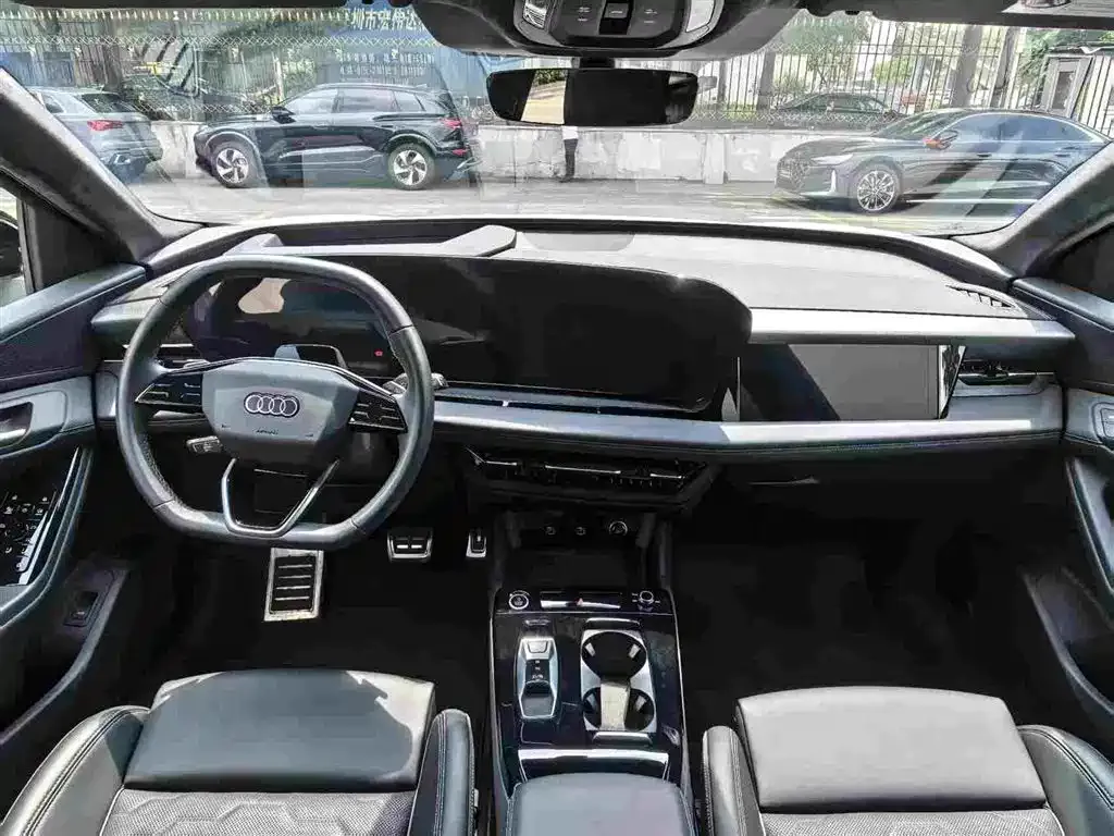 Audi Q6L e-tron — фото 4