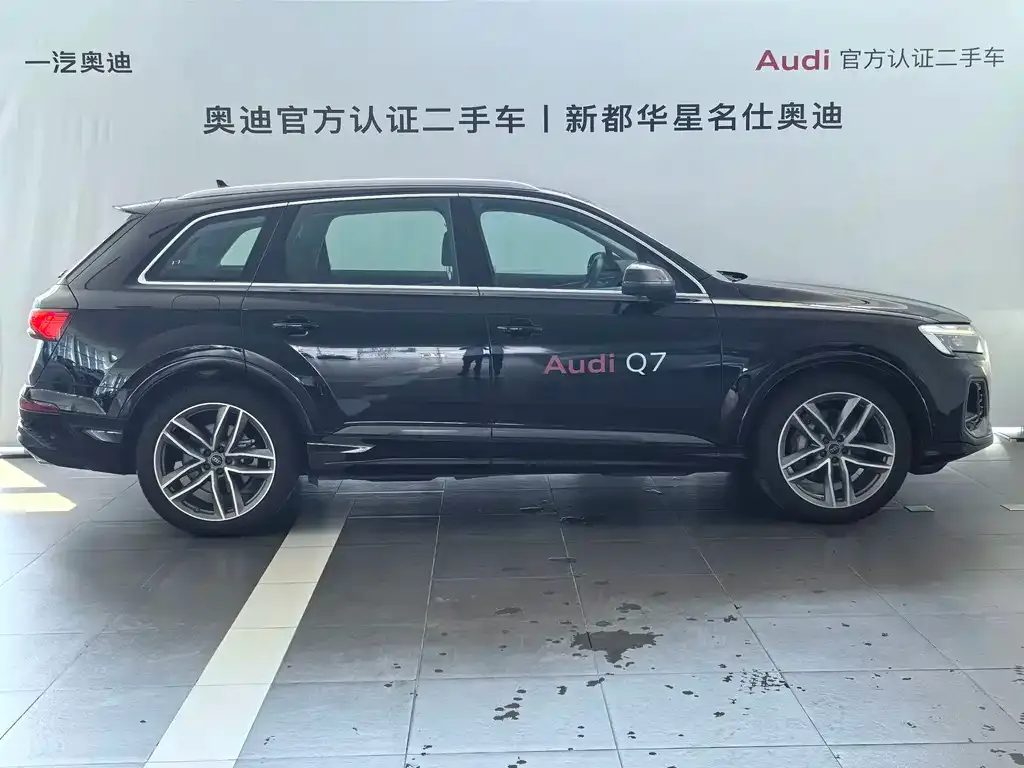 Audi Q7 — фото 3
