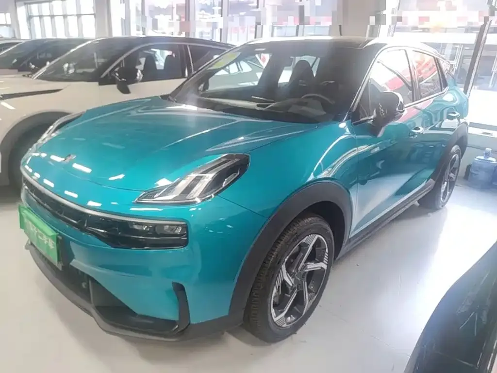 Lynk & Co 06 — фото 1