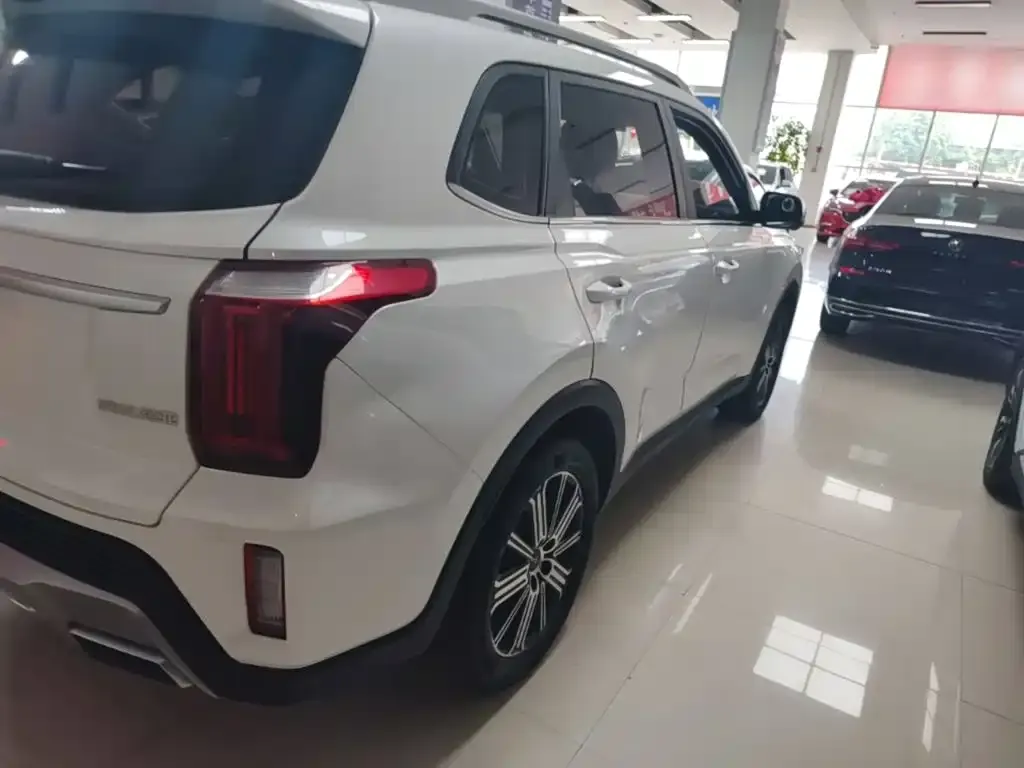Kia Sportage — фото 6