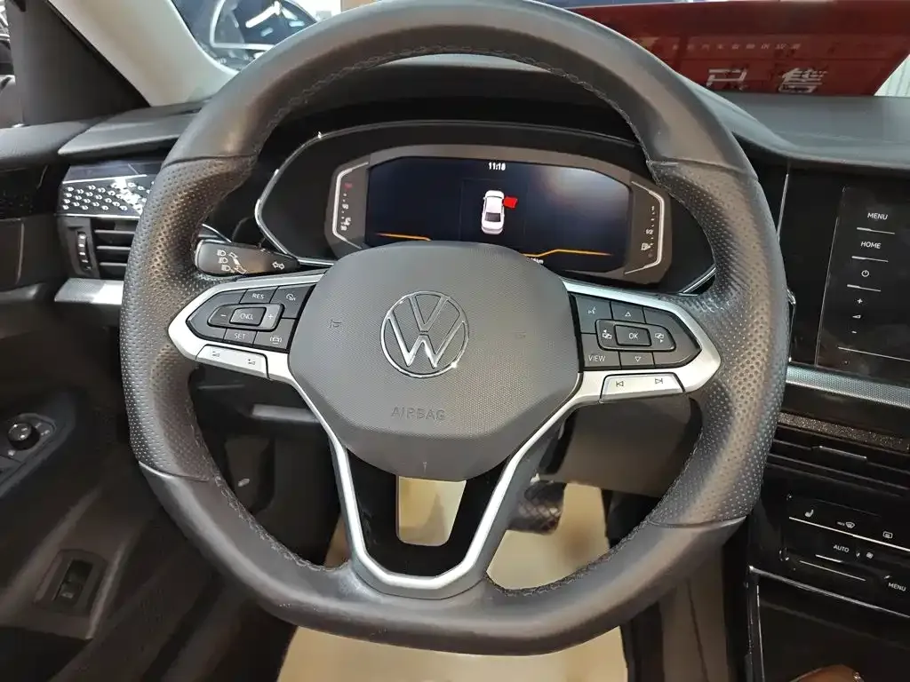 Volkswagen Passat — фото 10