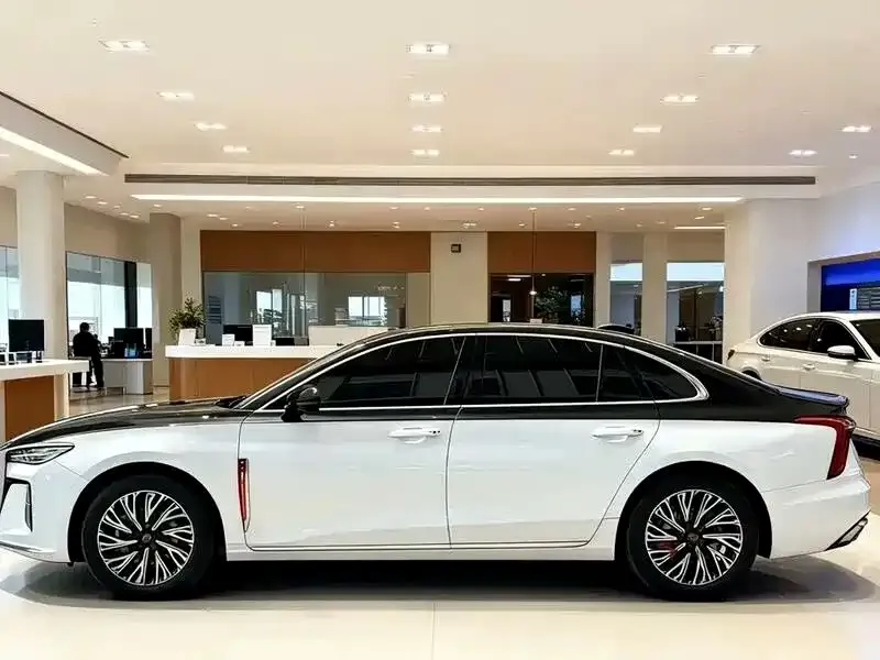Hongqi H5 — фото 6