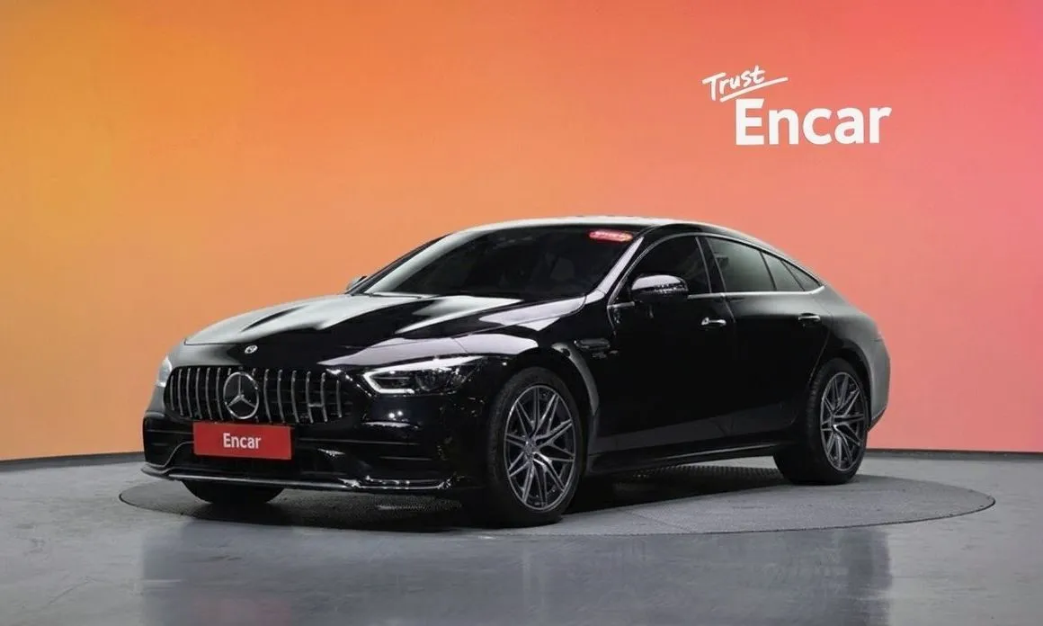 Mercedes-Benz AMG GT — фото 1