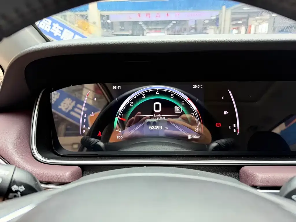 GAC Motor Trumpchi M6 — фото 10
