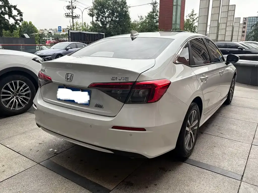 Honda Civic — фото 8
