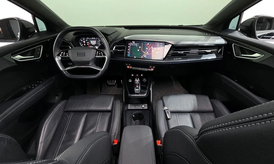 Audi Q4 e-tron — фото 10