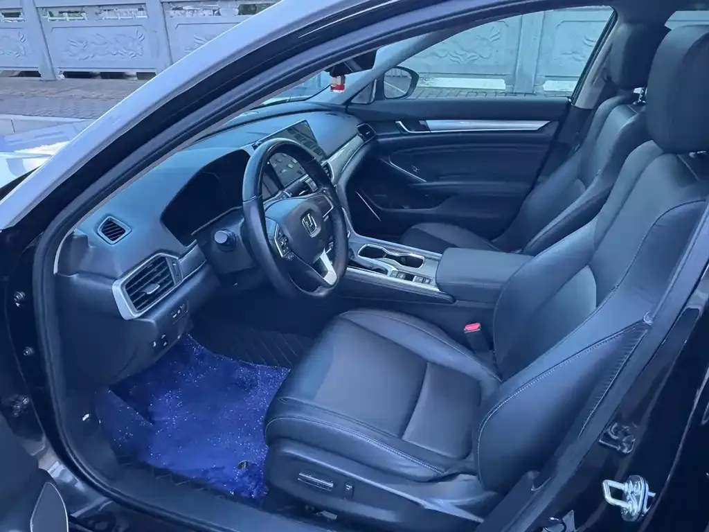Honda Accord — фото 4