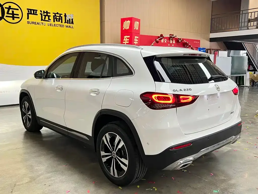 Mercedes-Benz GLA — фото 8