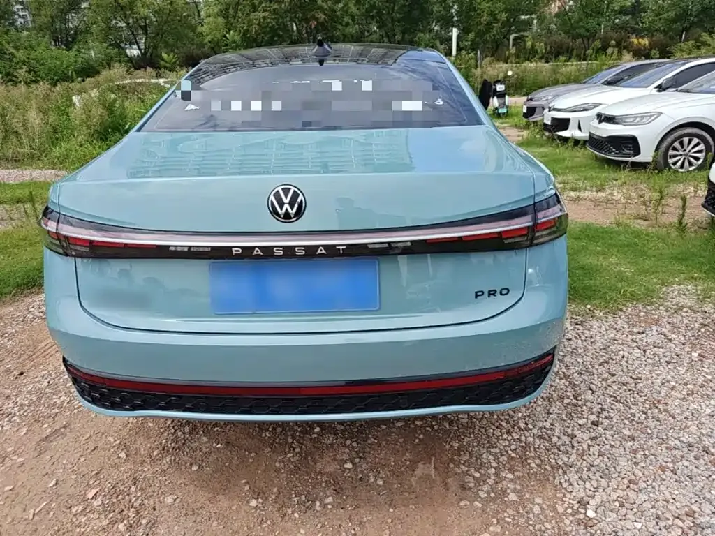 Volkswagen Passat — фото 5