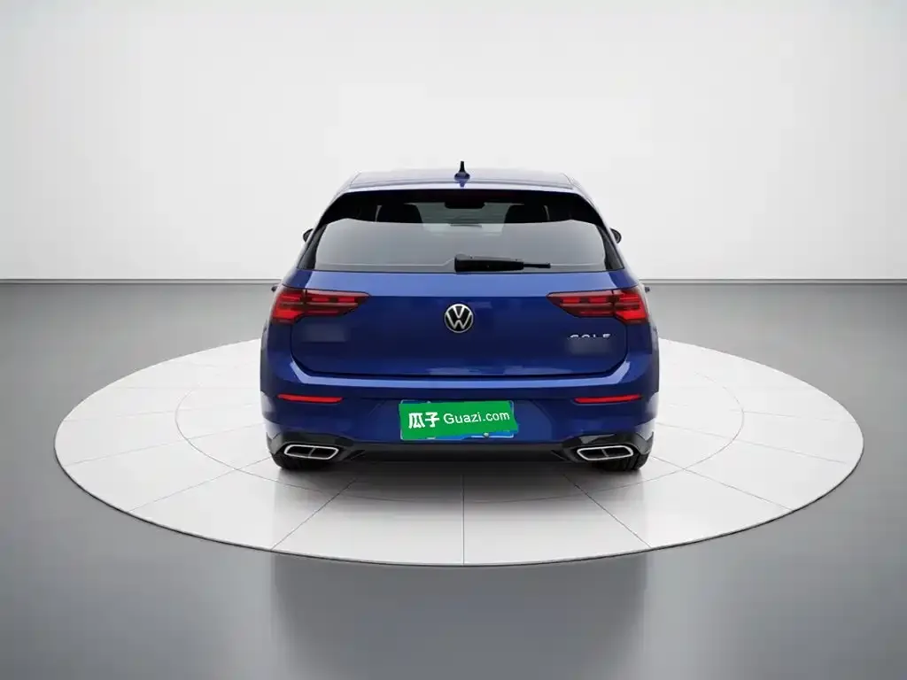 Volkswagen Golf — фото 7
