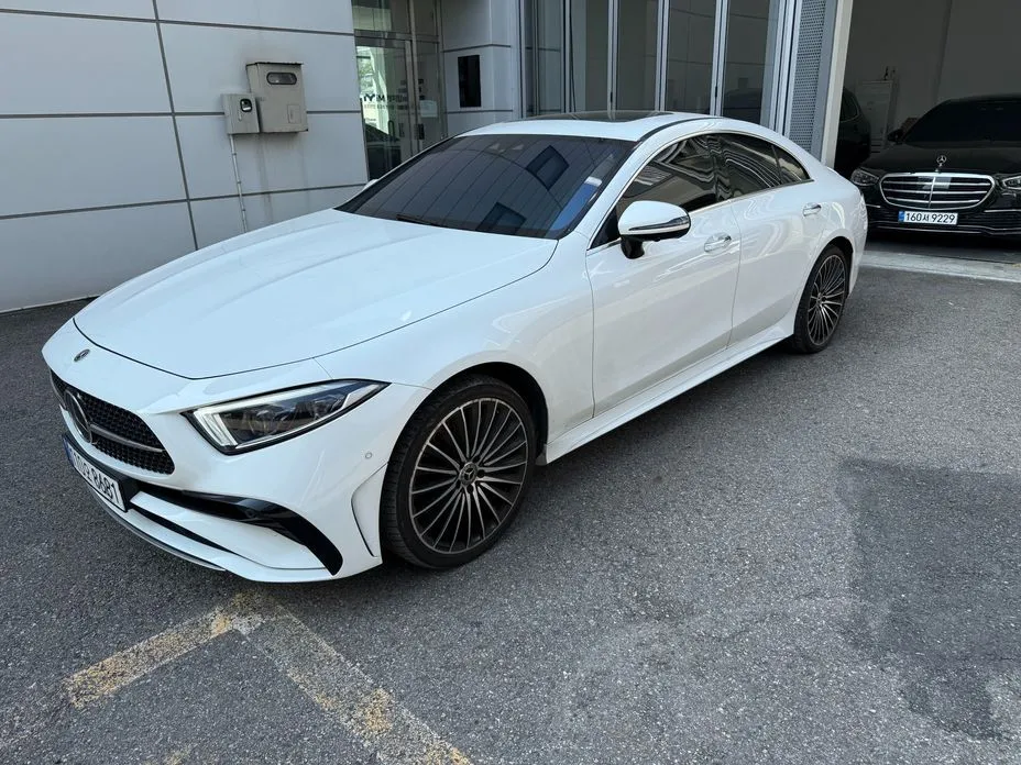 Mercedes-Benz CLS-Class — фото 1