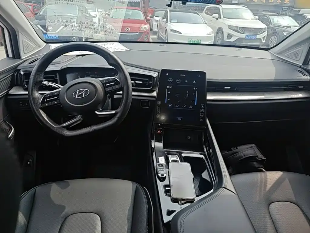 Hyundai Custo — фото 9