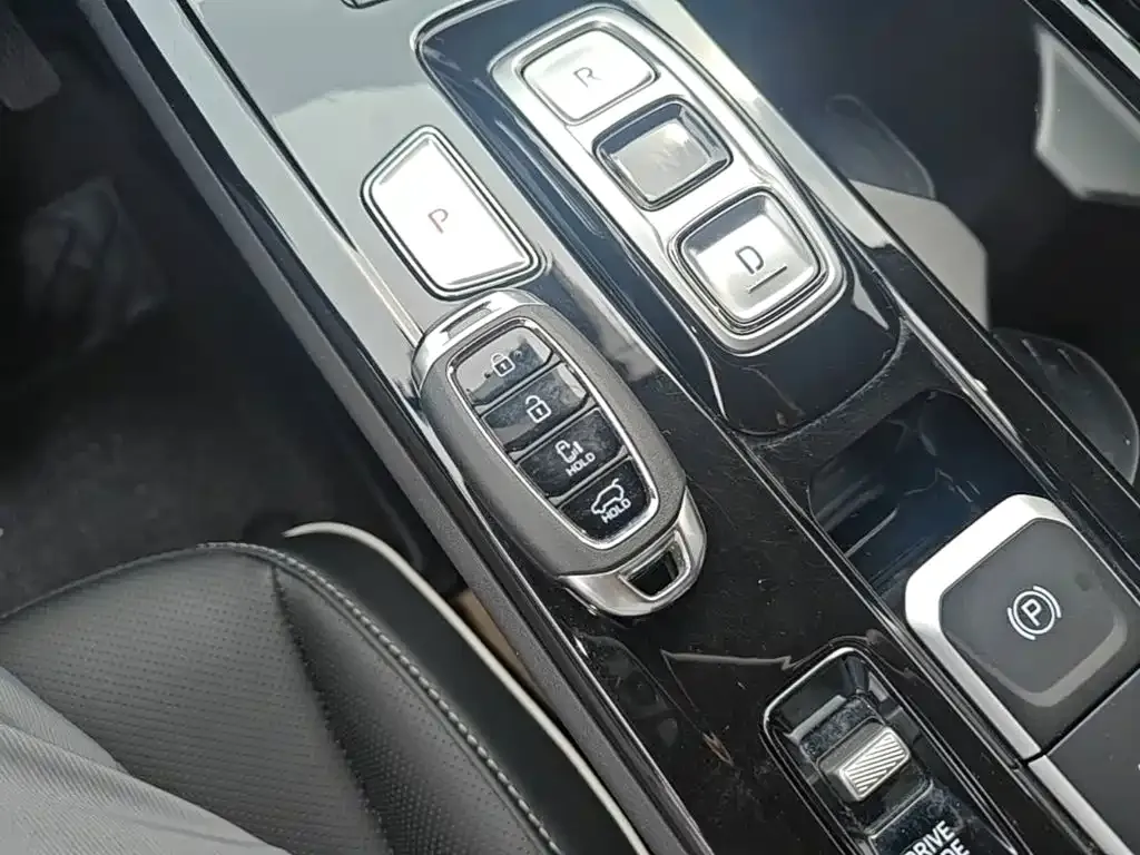 Hyundai Custo — фото 3