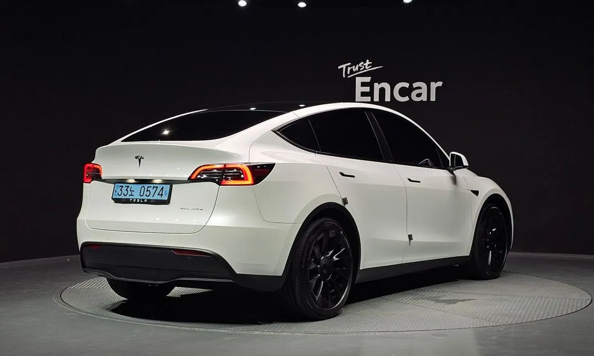 Tesla Model Y — фото 4