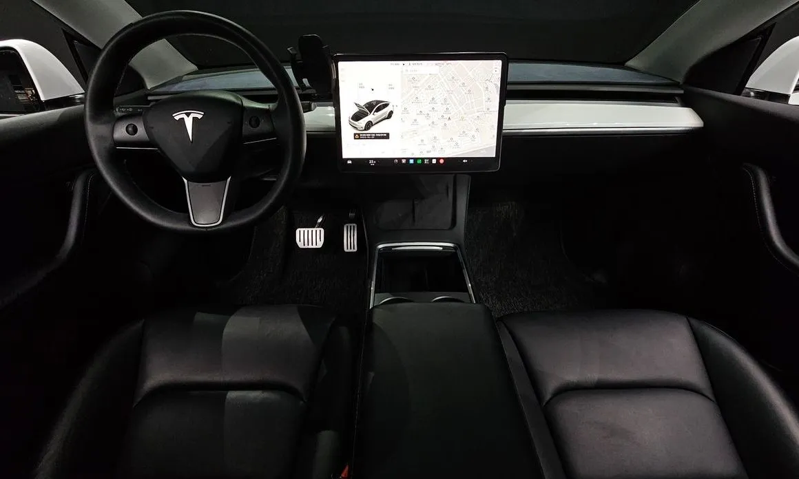 Tesla Model Y — фото 5