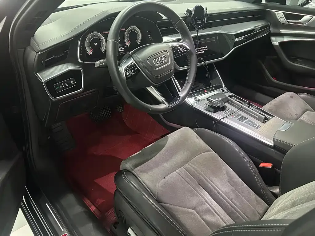 Audi A6L — фото 9