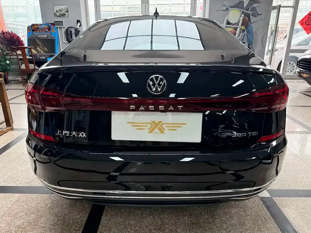 Volkswagen Passat — фото 6