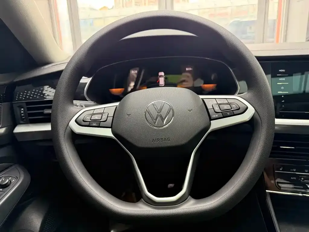 Volkswagen Passat — фото 4