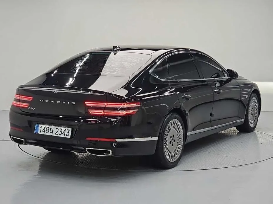 Genesis G80 — фото 10
