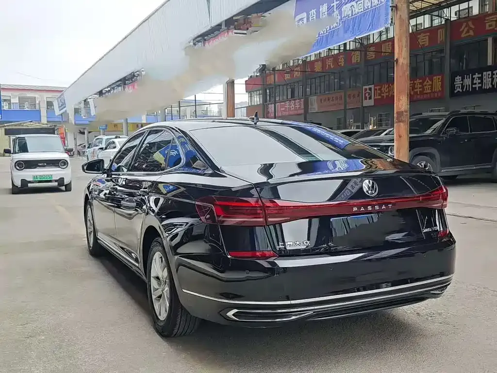 Volkswagen Passat — фото 8